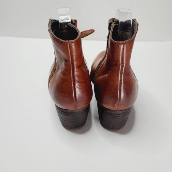 Clarks Maypearl Fawn Leather Light Brown Ankle Western Boot - Picture 6 of 16